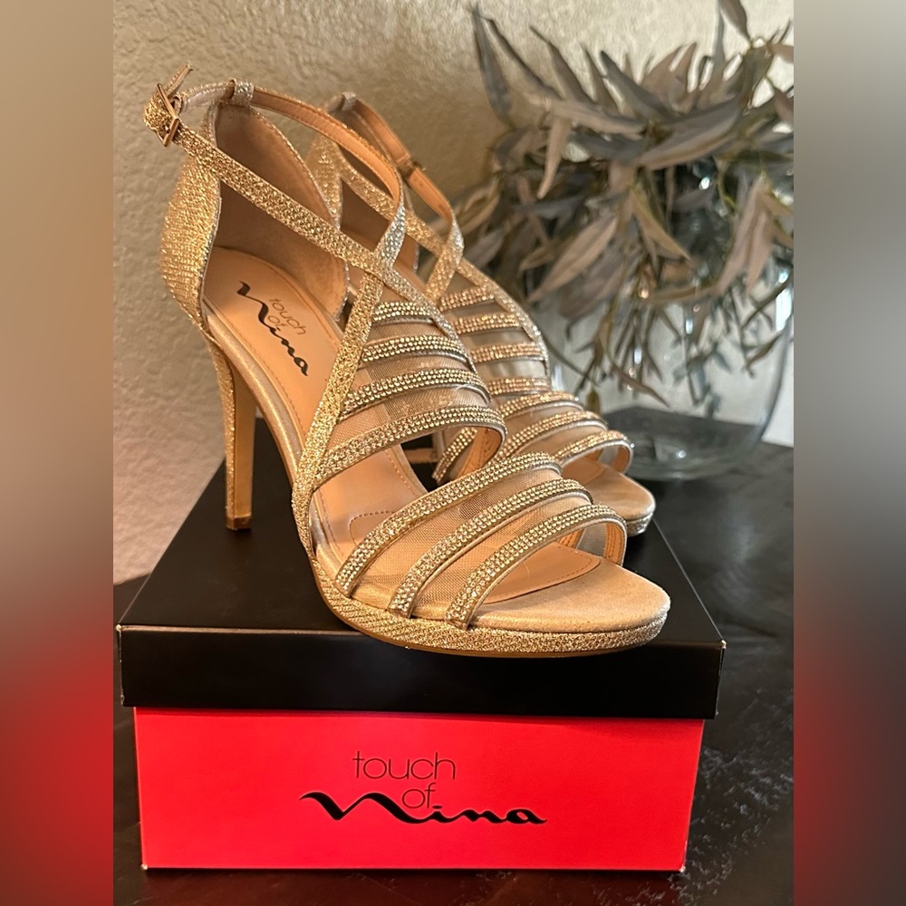 Touch of Nina Brand Platinum/Gold Color Jeweled Size 9.5 Heels